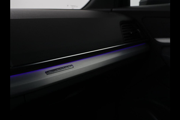 Audi Q5 50 TFSI e quattro S edition | Stoelverwarming | Adaptive cruise | Matrix LED | Half leder | Camera | Carplay | Sfeerverlichting | Sportstoelen | Navigatie