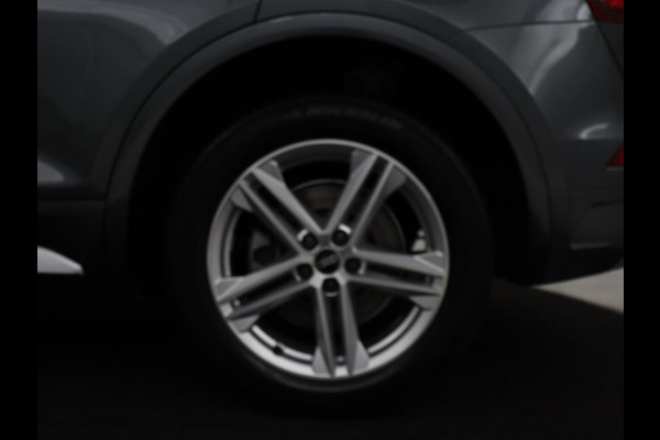 Audi Q5 50 TFSI e quattro S edition | Stoelverwarming | Adaptive cruise | Matrix LED | Half leder | Camera | Carplay | Sfeerverlichting | Sportstoelen | Navigatie