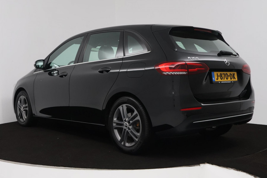 Mercedes-Benz B-Klasse 160 Advantage (NAVIGATIE, ACHTERUITRIJCAMERA, PARKEERSENSOREN, CRUISE CONTROL, NL-AUTO, GOED ONDERHOUDEN)