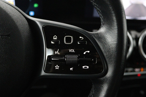 Mercedes-Benz B-Klasse 160 Advantage (NAVIGATIE, ACHTERUITRIJCAMERA, PARKEERSENSOREN, CRUISE CONTROL, NL-AUTO, GOED ONDERHOUDEN)