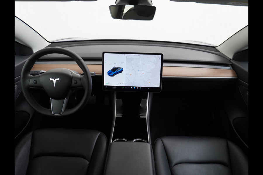 Tesla Model 3 RWD SR+ 60kWh 325PK Trekhaak FSD 3-Computer 18" AutoPilot Leder PanoDak Adaptive-Cruise Lmv Camera's Elektr.-Stuur+Stoelen+Spieg Navi LED Comfortstoelen ACC DAB Voorverwarmen interieur via App Keyless via Telefoonsleutel One-Pedal-Drive Origineel Nederlandse auto tot 11kw laden thuis! 1.584kg licht! Accu Garantie tot 16-03-2028/160.000km