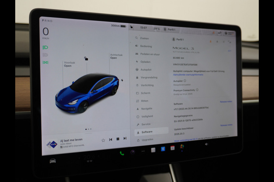 Tesla Model 3 RWD SR+ 60kWh 325PK Trekhaak FSD 3-Computer 18" AutoPilot Leder PanoDak Adaptive-Cruise Lmv Camera's Elektr.-Stuur+Stoelen+Spieg Navi LED Comfortstoelen ACC DAB Voorverwarmen interieur via App Keyless via Telefoonsleutel One-Pedal-Drive Origineel Nederlandse auto tot 11kw laden thuis! 1.584kg licht! Accu Garantie tot 16-03-2028/160.000km