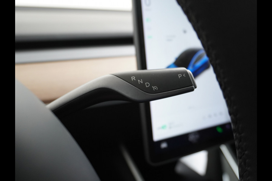 Tesla Model 3 RWD SR+ 60kWh 325PK Trekhaak FSD 3-Computer 18" AutoPilot Leder PanoDak Adaptive-Cruise Lmv Camera's Elektr.-Stuur+Stoelen+Spieg Navi LED Comfortstoelen ACC DAB Voorverwarmen interieur via App Keyless via Telefoonsleutel One-Pedal-Drive Origineel Nederlandse auto tot 11kw laden thuis! 1.584kg licht! Accu Garantie tot 16-03-2028/160.000km