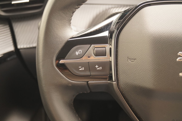 Peugeot e-208 EV Allure 50kWh -ECC-LED-PDC-