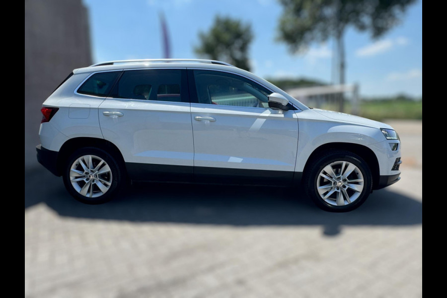 Škoda Karoq 1.5 TSI ACT Style TREKHAAK / ADAPT. CRUISE / STOELVERW. / DRAADLOZE LADER / 110KW / 150PK / DRAADLOZE CARPLAY / ECC
