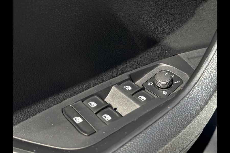 Škoda Karoq 1.5 TSI ACT Style TREKHAAK / ADAPT. CRUISE / STOELVERW. / DRAADLOZE LADER / 110KW / 150PK / DRAADLOZE CARPLAY / ECC