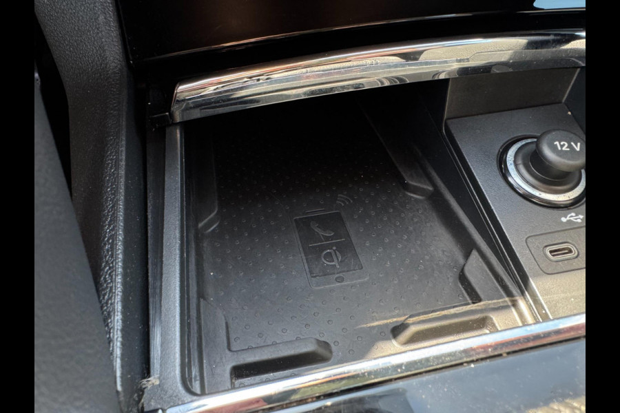 Škoda Karoq 1.5 TSI ACT Style TREKHAAK / ADAPT. CRUISE / STOELVERW. / DRAADLOZE LADER / 110KW / 150PK / DRAADLOZE CARPLAY / ECC