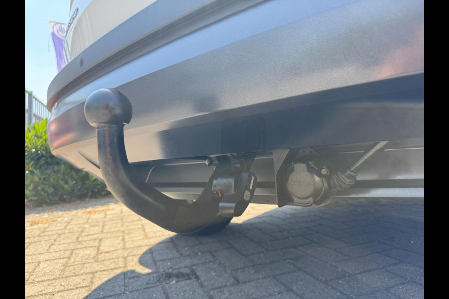Škoda Karoq 1.5 TSI ACT Style TREKHAAK / ADAPT. CRUISE / STOELVERW. / DRAADLOZE LADER / 110KW / 150PK / DRAADLOZE CARPLAY / ECC