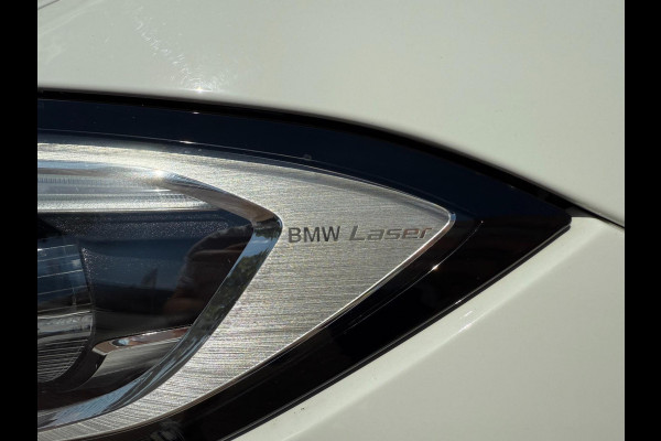 BMW 3-serie 330e | M Performance | Laser | Dak | HUD | Memory