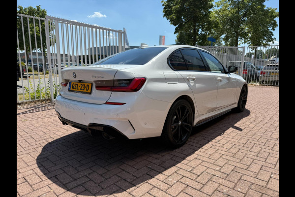 BMW 3-serie 330e | M Performance | Laser | Dak | HUD | Memory