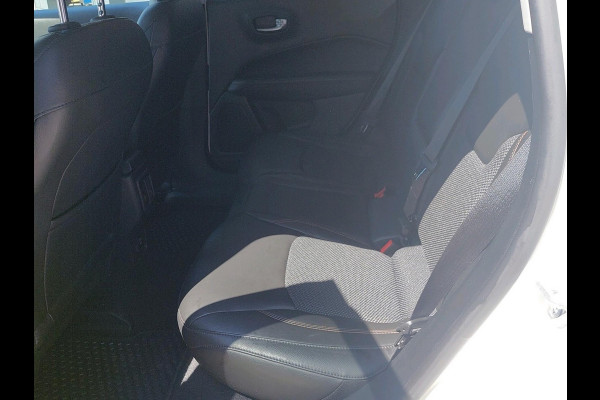 Jeep Compass 1.4 MultiAir Limited 4x4 | 170PK | Automaat | 4WD | zwart dak | halfleder | xenon | blind-spot | stoelverwarming |  Apple Carplay/Android Auto | achteruitrijcamera