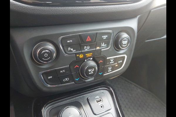 Jeep Compass 1.4 MultiAir Limited 4x4 | 170PK | Automaat | 4WD | zwart dak | halfleder | xenon | blind-spot | stoelverwarming |  Apple Carplay/Android Auto | achteruitrijcamera