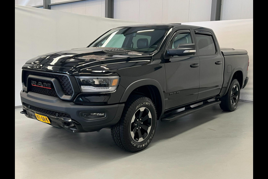 Dodge Ram 1500 5.7 V8 4x4 Crew Cab Rebel / Pano / LPG / Luchtvering