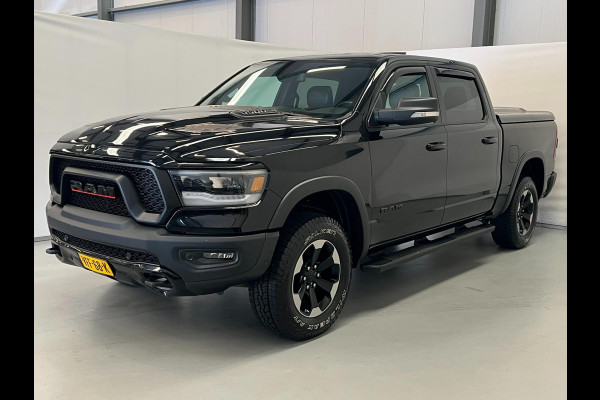 Dodge Ram 1500 5.7 V8 4x4 Crew Cab Rebel / Pano / LPG / Luchtvering