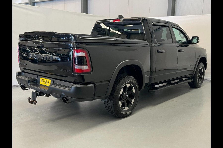 Dodge Ram 1500 5.7 V8 4x4 Crew Cab Rebel / Pano / LPG / Luchtvering