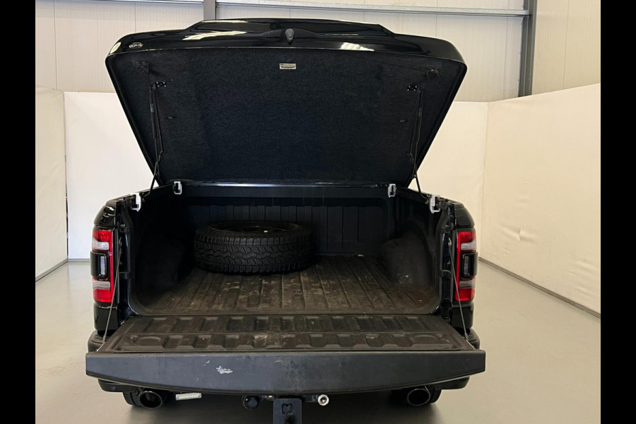 Dodge Ram 1500 5.7 V8 4x4 Crew Cab Rebel / Pano / LPG / Luchtvering