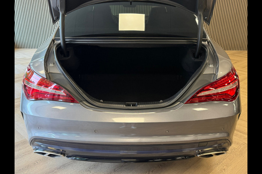 Mercedes-Benz CLA-Klasse AMG CLA200 Prestige AUT NIGHT PAKKET PANORAMADAK AIRCO CAMERA CRUISE NAVIGATIE PDC STOELVERWARMING