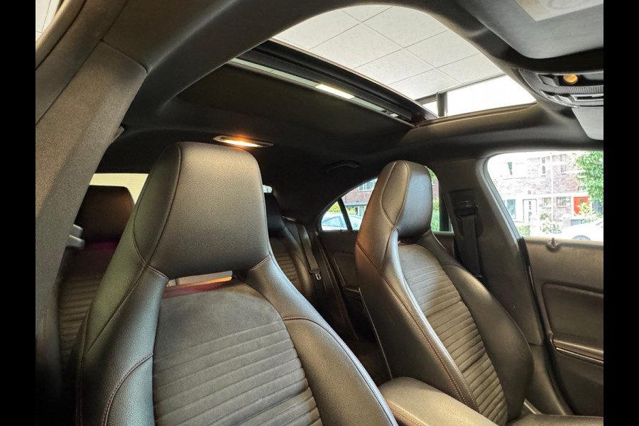 Mercedes-Benz CLA-Klasse AMG CLA200 Prestige AUT NIGHT PAKKET PANORAMADAK AIRCO CAMERA CRUISE NAVIGATIE PDC STOELVERWARMING