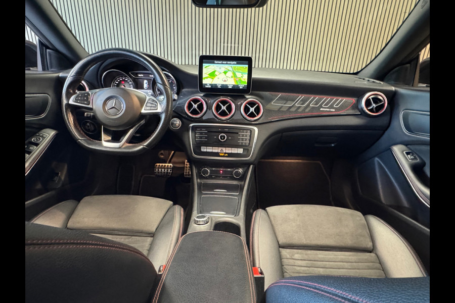 Mercedes-Benz CLA-Klasse AMG CLA200 Prestige AUT NIGHT PAKKET PANORAMADAK AIRCO CAMERA CRUISE NAVIGATIE PDC STOELVERWARMING