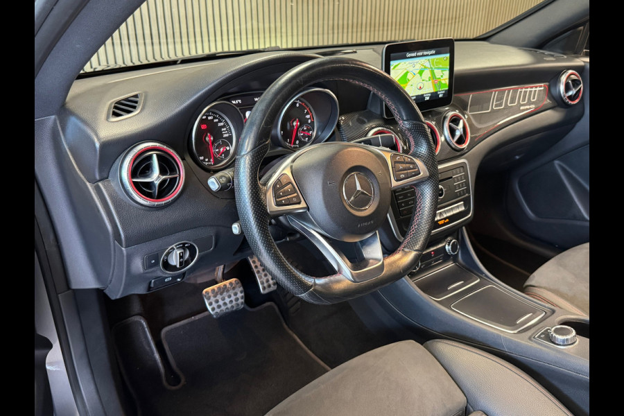 Mercedes-Benz CLA-Klasse AMG CLA200 Prestige AUT NIGHT PAKKET PANORAMADAK AIRCO CAMERA CRUISE NAVIGATIE PDC STOELVERWARMING