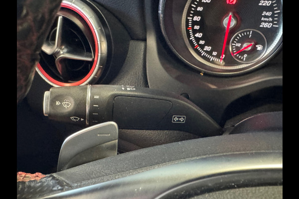 Mercedes-Benz CLA-Klasse AMG CLA200 Prestige AUT NIGHT PAKKET PANORAMADAK AIRCO CAMERA CRUISE NAVIGATIE PDC STOELVERWARMING