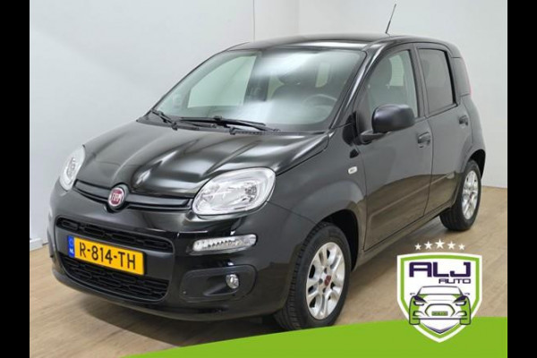 Fiat Panda Occasion 1.2 Popstar in zwart | Sportieve look | Trekhaak | Tweedehands Fiat Panda | Veel ruimte in de auto | Airco
