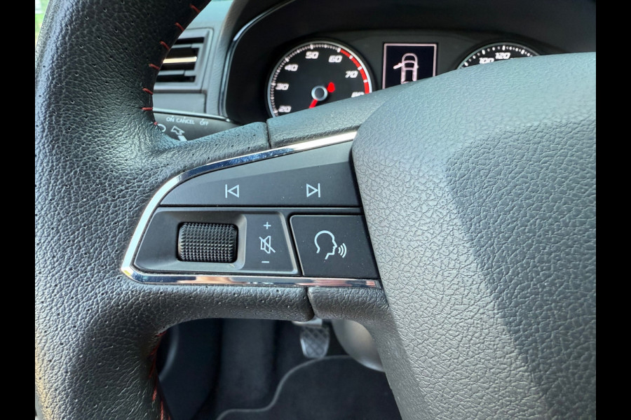 Seat Ibiza 1.0 TSI FR Business Intense - Navi - Climate - Trekhaak - Org.NL