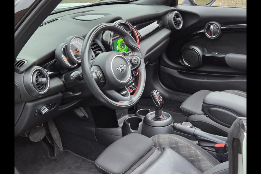 MINI Cooper S 2.0 COOPER S Chili | NAVIGATIE | STOELVERWARMING | SPORTSTOELEN | WINDSCHERM | 17 INCH LM VELGEN |