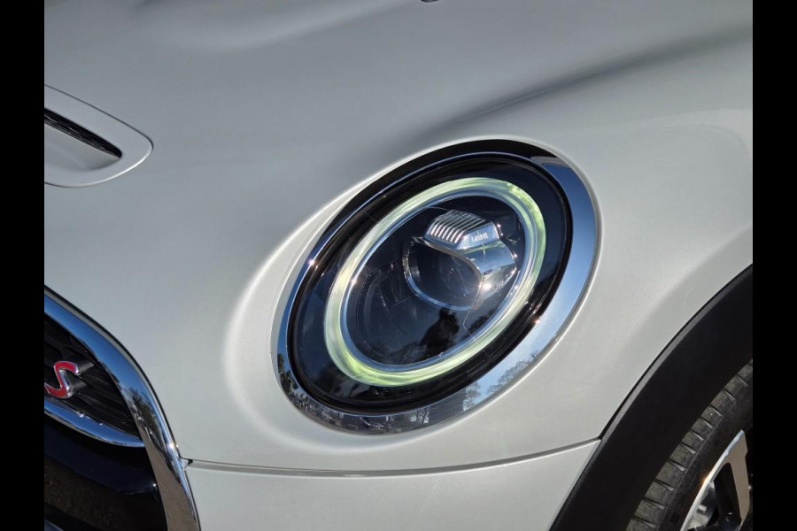 MINI Cooper S 2.0 COOPER S Chili | NAVIGATIE | STOELVERWARMING | SPORTSTOELEN | WINDSCHERM | 17 INCH LM VELGEN |