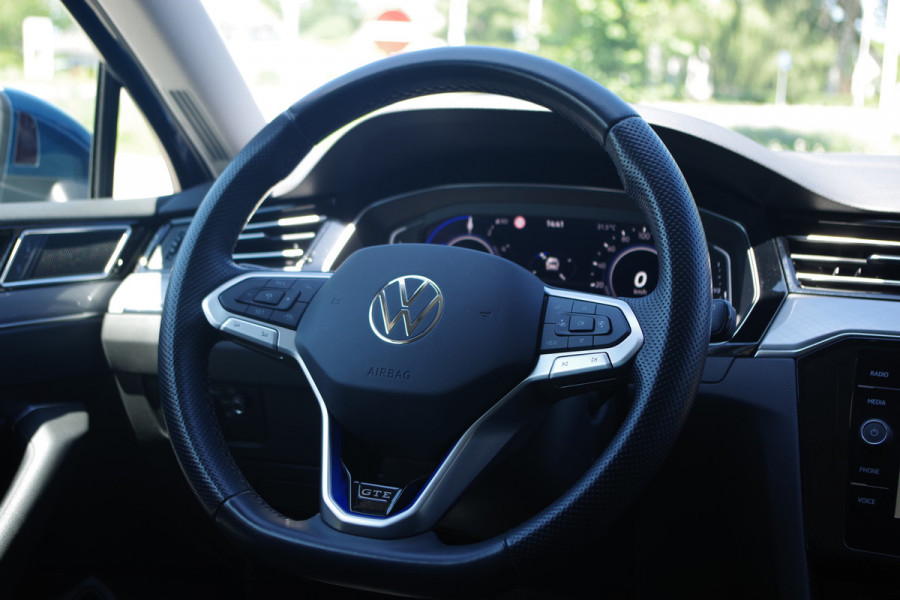 Volkswagen Passat Variant 1.4 TSI 218 PK PHEV GTE Business, Head-Up, Matrix LED, Massage, Winterpakket