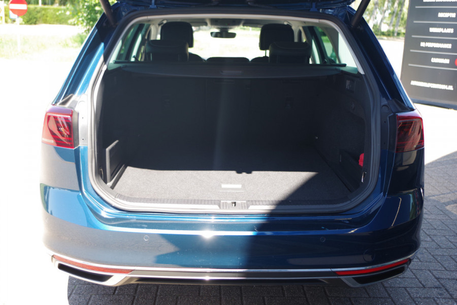 Volkswagen Passat Variant 1.4 TSI 218 PK PHEV GTE Business, Head-Up, Matrix LED, Massage, Winterpakket