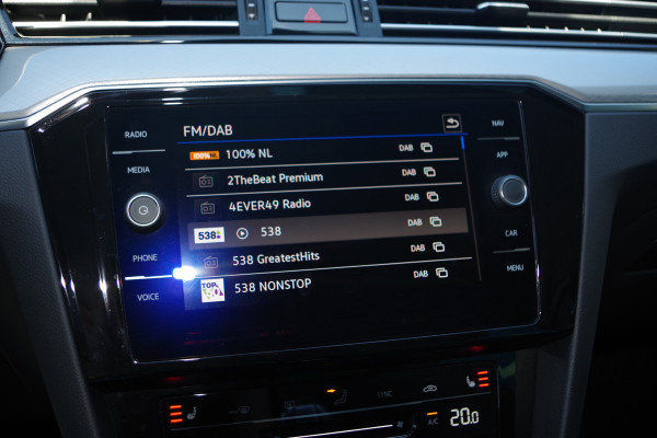 Volkswagen Passat Variant 1.4 TSI 218 PK PHEV GTE Business, Head-Up, Matrix LED, Massage, Winterpakket