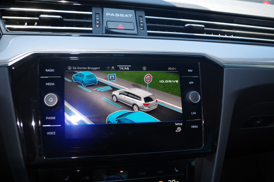 Volkswagen Passat Variant 1.4 TSI 218 PK PHEV GTE Business, Head-Up, Matrix LED, Massage, Winterpakket
