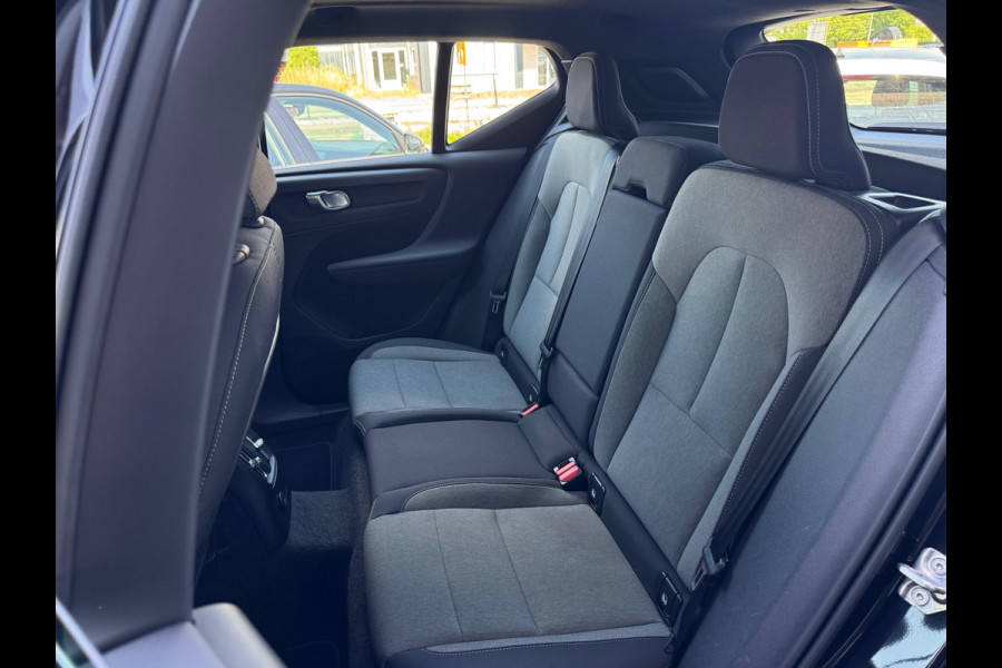 Volvo XC40 1.5 T4 Recharge R-Design Expression NL AUTO | CAMERA | PANO | 6x voorraad
