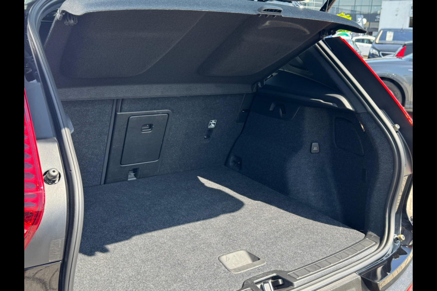 Volvo XC40 1.5 T4 Recharge R-Design Expression NL AUTO | CAMERA | PANO | 6x voorraad