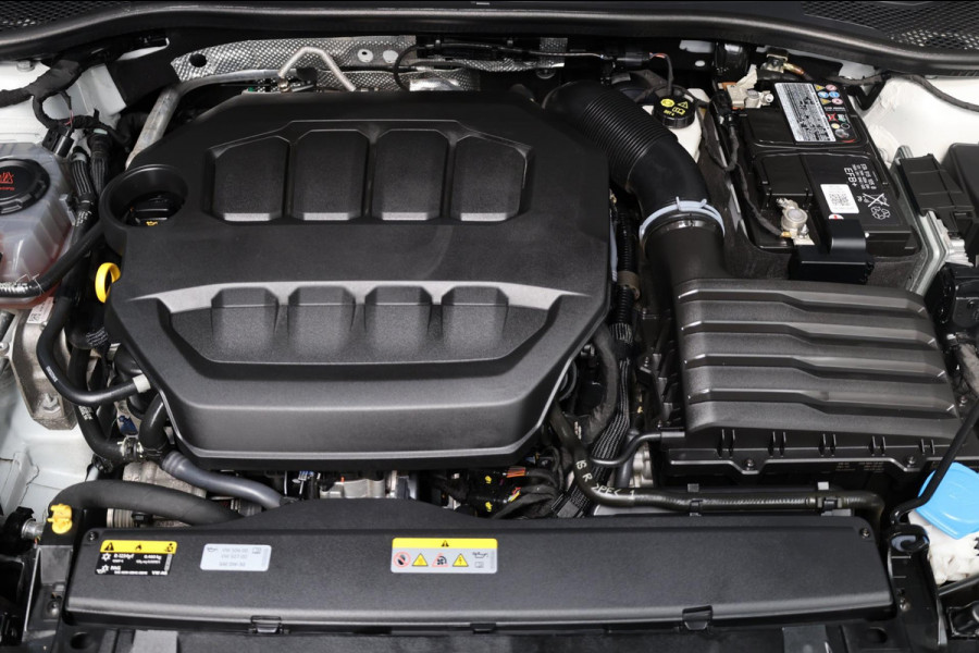 CUPRA Leon 2.0 TSI VZ 300+PK LED/VIRTUAL/SFEER/PANO/HALF LEER+S.VERWARMING/19"/CAM/ACC/ECC/12 MDN GARANTIE!