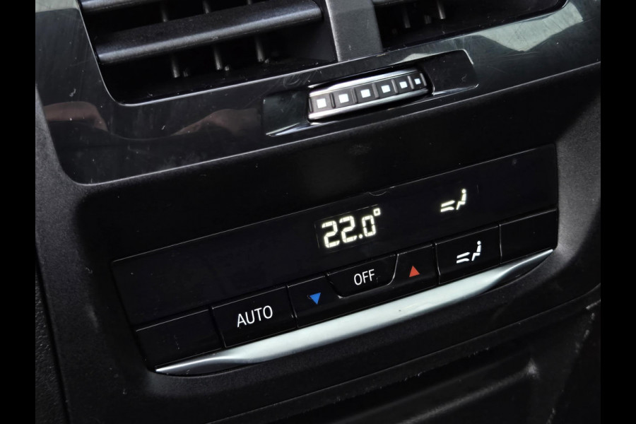 BMW X3 xDrive30e M SPORT | PANORAMA | 21 INCH LM VELGEN | TREKHAAK | KEYLESS |