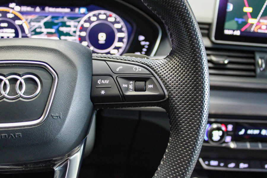 Audi Q5 55 TFSI e quattro Competition S-line | Pano | Trekhaak