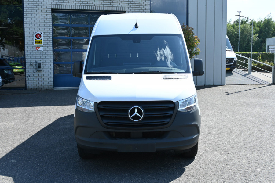 Mercedes-Benz Sprinter 317 CDI L3H2 RWD 3500 kg Trekhaak, MBUX navigatie en camera, Brake assyst, Etc.