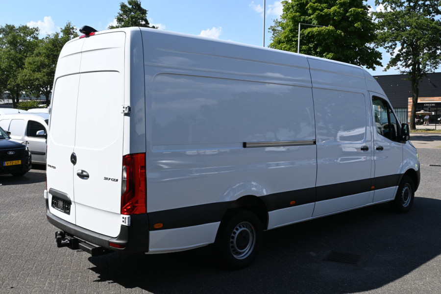 Mercedes-Benz Sprinter 317 CDI L3H2 RWD 3500 kg Trekhaak, MBUX navigatie en camera, Brake assyst, Etc.