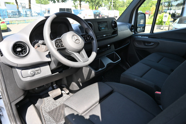 Mercedes-Benz Sprinter 317 CDI L3H2 RWD 3500 kg Trekhaak, MBUX navigatie en camera, Brake assyst, Etc.