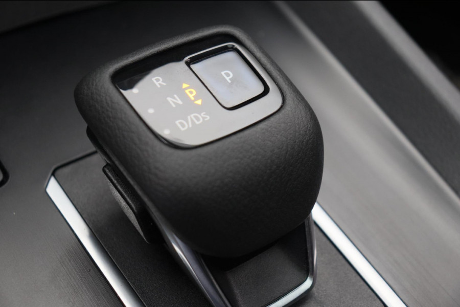 Nissan QASHQAI 1.3 MHEV N-Connecta Pano/dak Camera Climate/control
