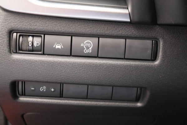 Nissan QASHQAI 1.3 MHEV N-Connecta Pano/dak Camera Climate/control