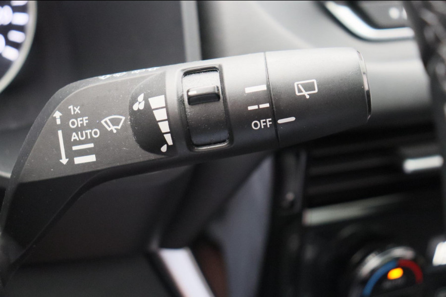 Nissan QASHQAI 1.3 MHEV N-Connecta Pano/dak Camera Climate/control