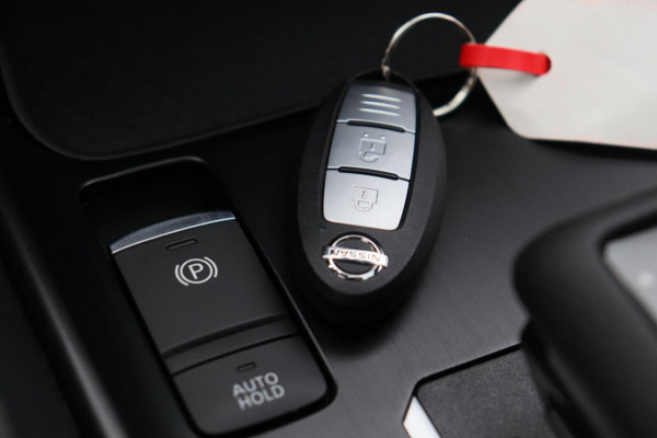 Nissan QASHQAI 1.3 MHEV N-Connecta Pano/dak Camera Climate/control