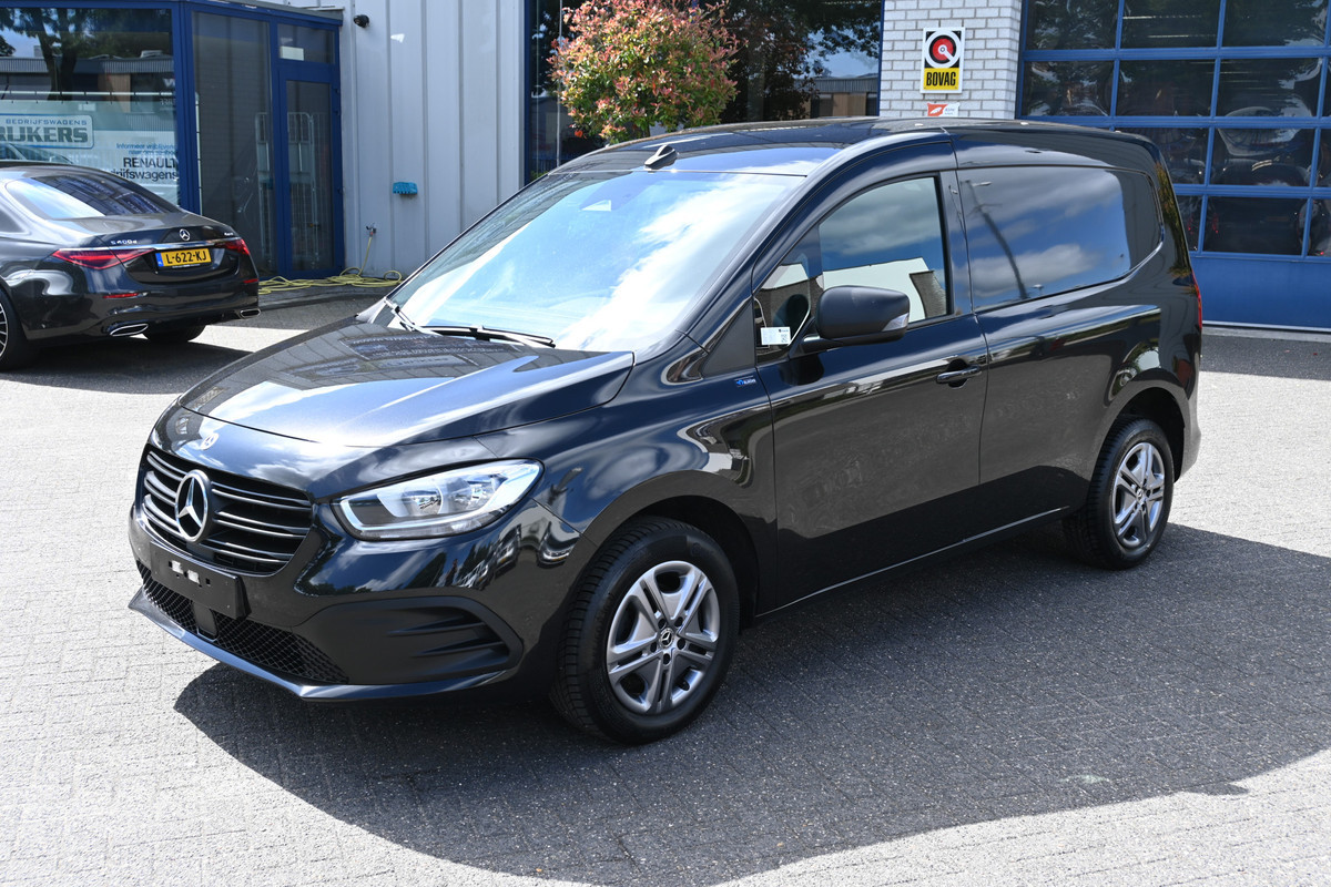 Mercedes-Benz Citan 110 CDI L1 Pro 3 Zitplaatsen, Apple Carplay/Android Auto Mercedes-Benz Citan 110 CDI L1 Pro 3 Zitplaatsen, Apple Carplay/Android Auto