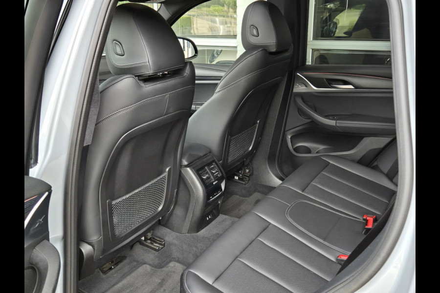 BMW X3 xDrive30e M SPORT LCI | PANORAMADAK | APPLE CARPLAY | SPORTSTOELEN | 20 INCH LM VELGEN |