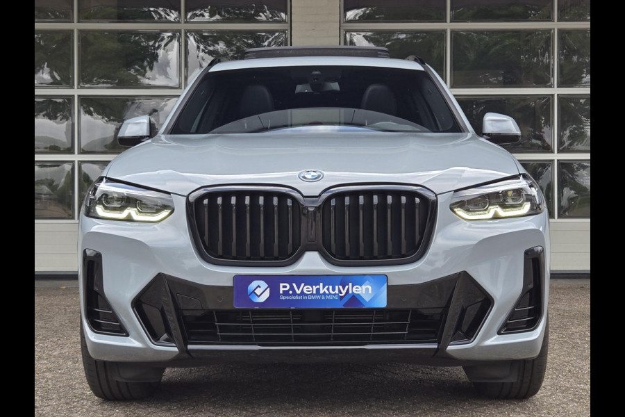 BMW X3 xDrive30e M SPORT LCI | PANORAMADAK | APPLE CARPLAY | SPORTSTOELEN | 20 INCH LM VELGEN |
