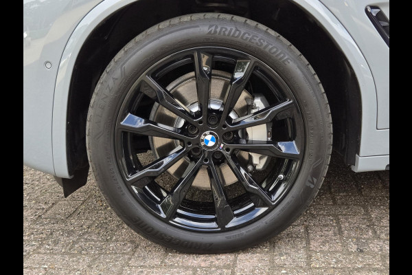 BMW X3 xDrive30e M SPORT LCI | PANORAMADAK | APPLE CARPLAY | SPORTSTOELEN | 20 INCH LM VELGEN |