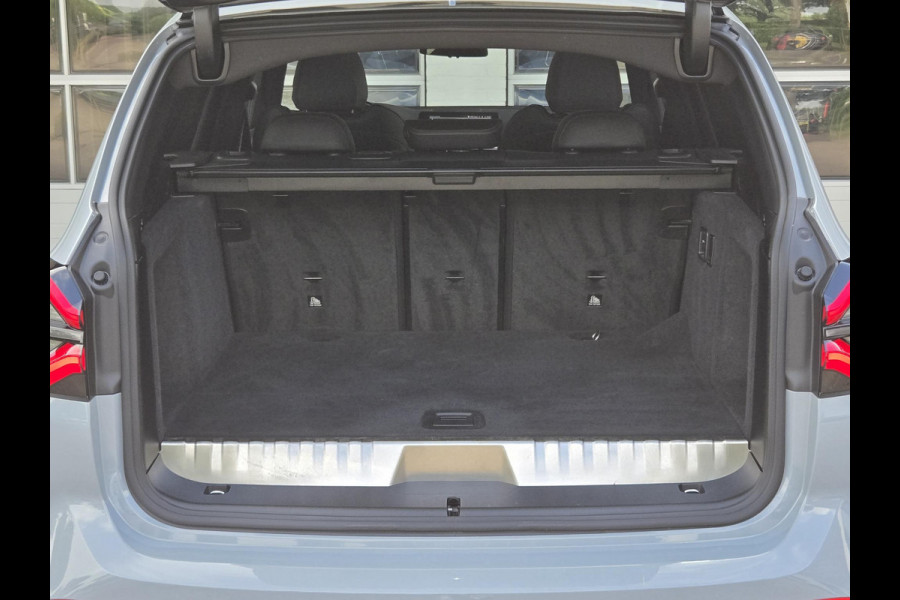 BMW X3 xDrive30e M SPORT LCI | PANORAMADAK | APPLE CARPLAY | SPORTSTOELEN | 20 INCH LM VELGEN |